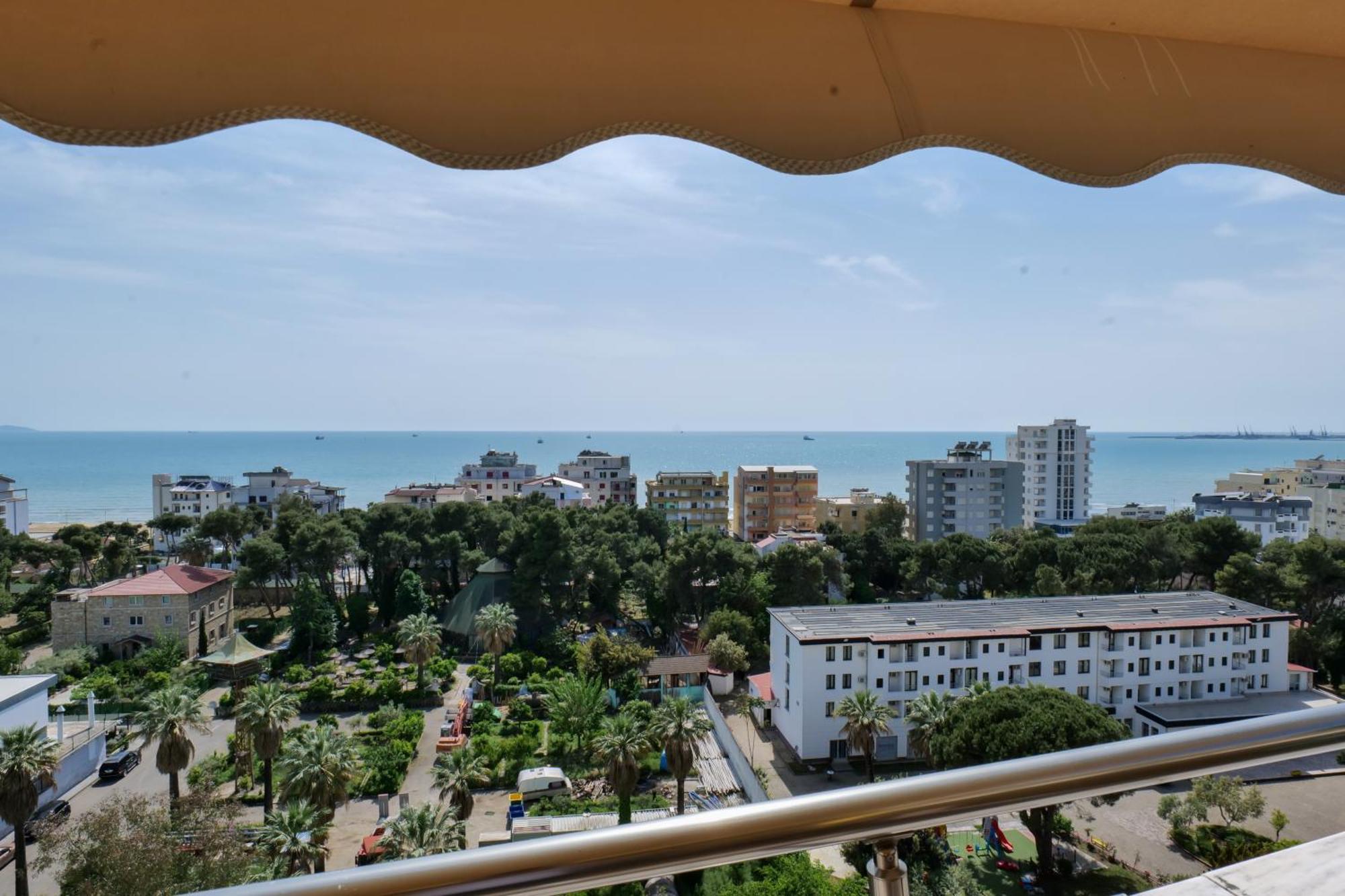 Xhejn's Veranda 7 Durrës