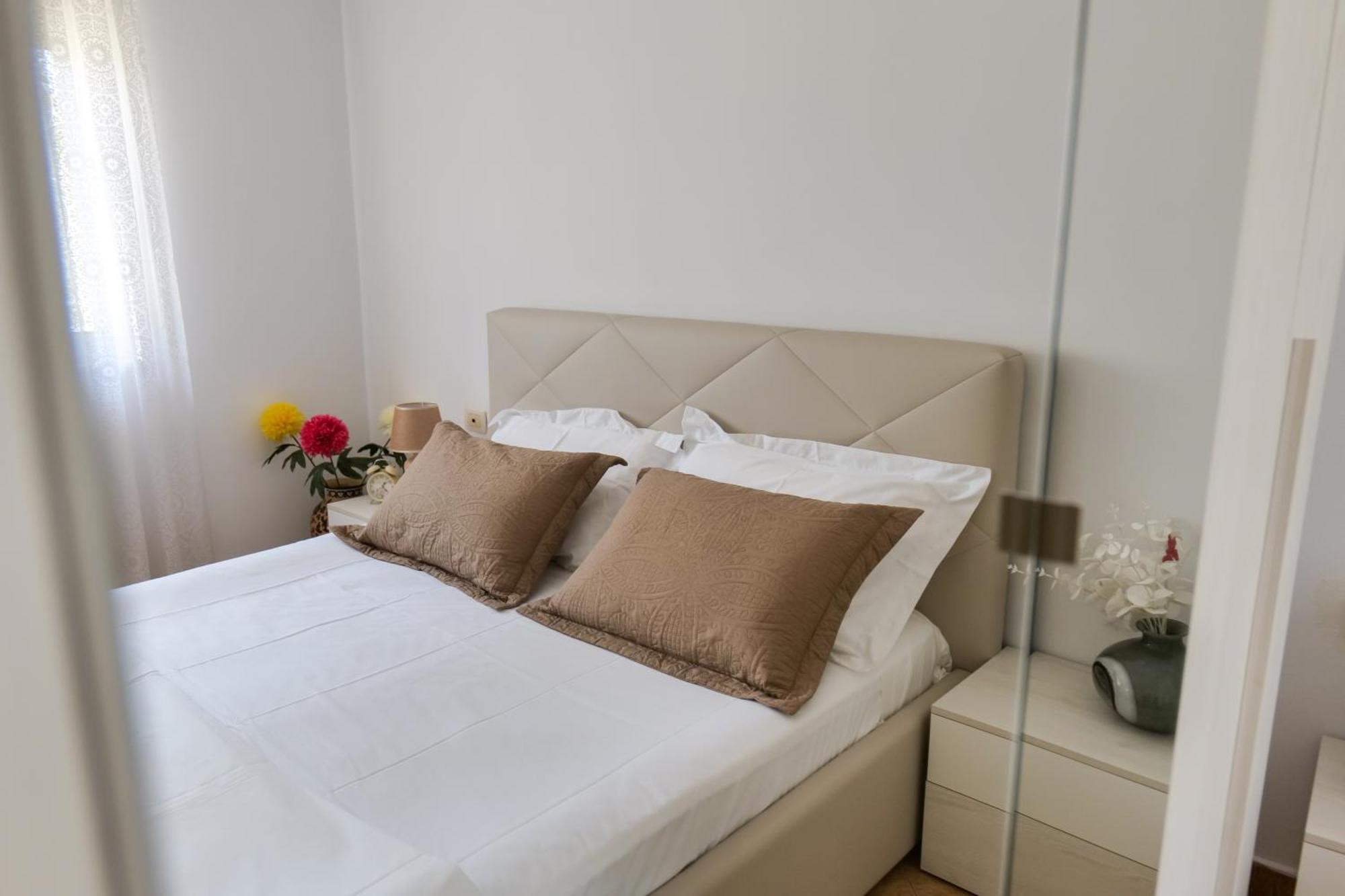 Appartamento Xhejn's Veranda 7